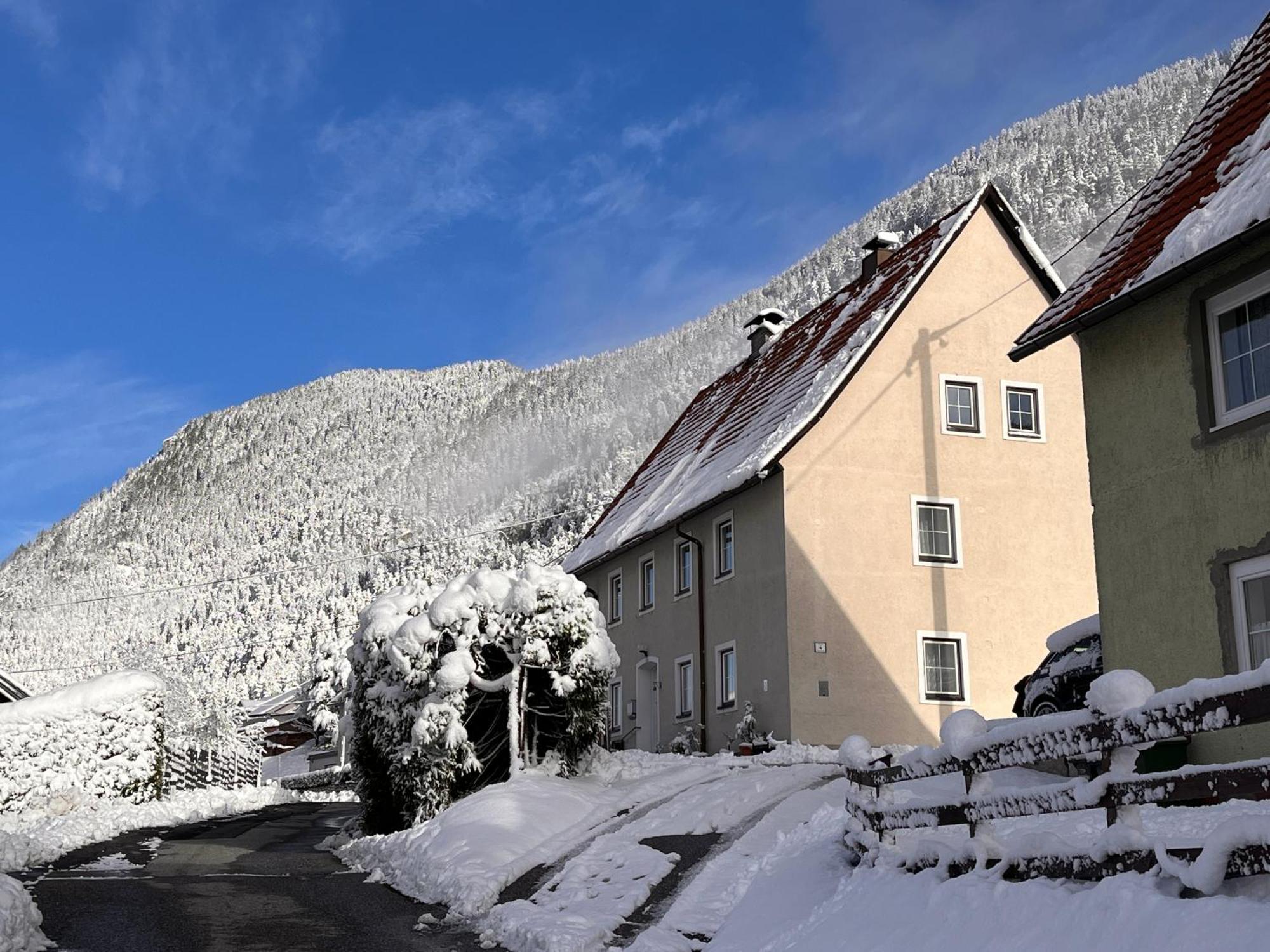 Haus Im Hochtal Apartment Bad Bleiberg Exterior foto
